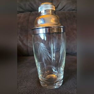 Vintage Noritake Sasaki Crystal Etched Wheat Cocktail Shaker